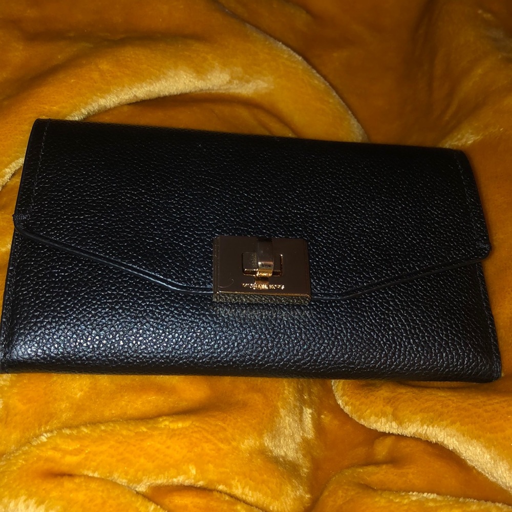Michael Kors wallet